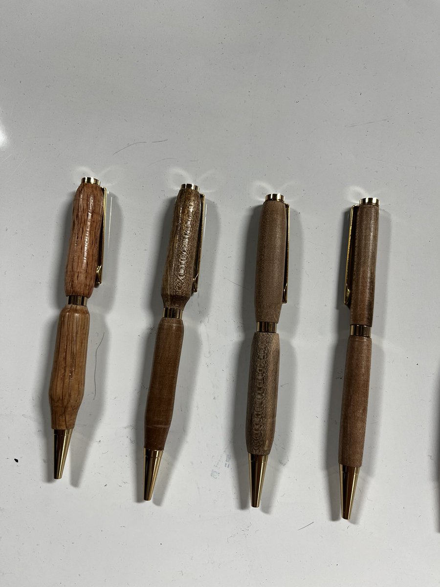 CoachBrianCates's tweet photo. 8th grade  PNMS shop class  made pens with  wood  floor from old Groves Elementary #PNGPROUD#PNMS https://t.co/qoVzDWaMgv