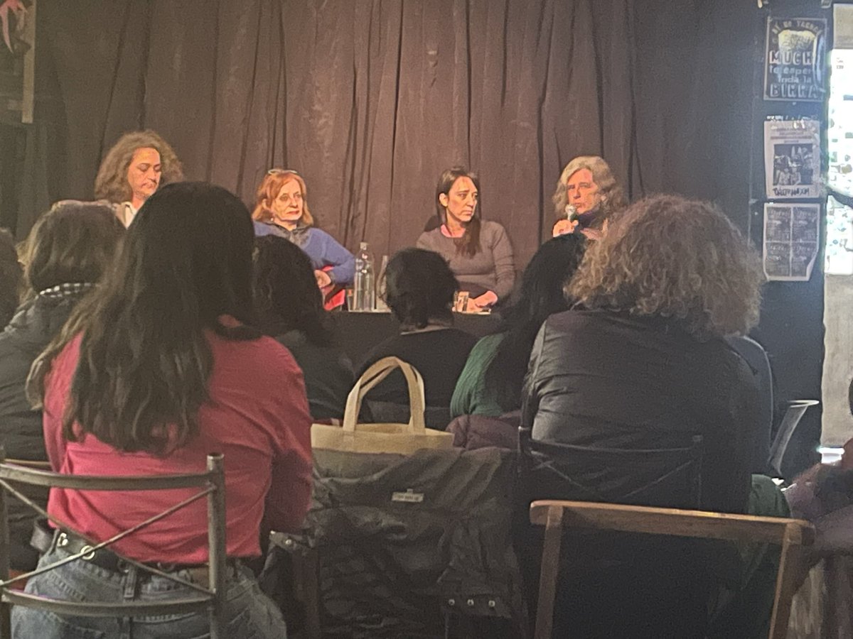 PrisonRadioINTL's tweet photo. Second Panel at the #LAPrisonRadio conference in the #righttocommunication discussing how this right includes the right to have cell phones, respected in many #LatinAmerican #Prisons - only when registered &amp; regulated, but it is possible. https://t.co/xahPhutxuf