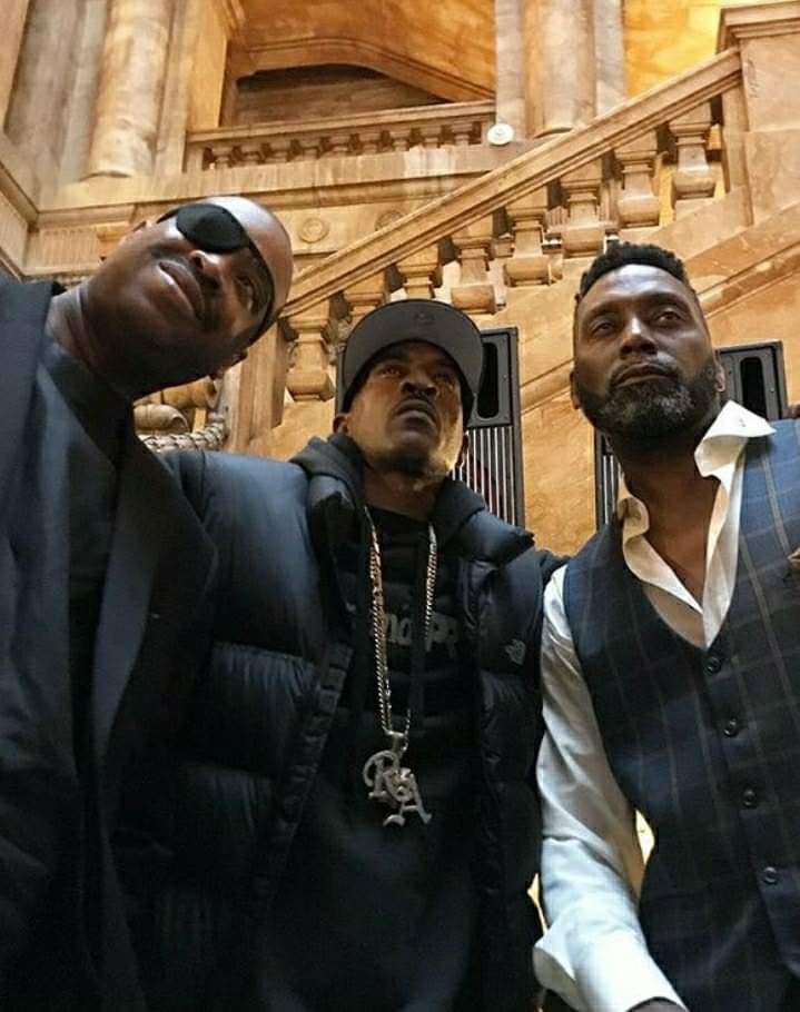 DeezNinjaspod's tweet photo. Rap Legends... Slick Rick, Rahim, Big Daddy Kane... #raplegends #rapKings #historyofRap #deezninjas #deezninjasnetwork https://t.co/Zk4GlsKdxw