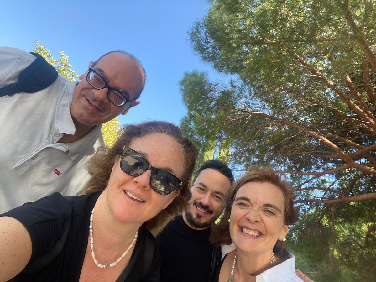 Mireia Boixadera Vendrell (@mireiaboixadera) on Twitter photo En i amb EQUIP! Un regalassu avui i per sempre 🫶🏻🍀 @apicsbcn En i amb EQUIP! Un regalassu avui i per sempre 🫶🏻🍀 @apicsbcn