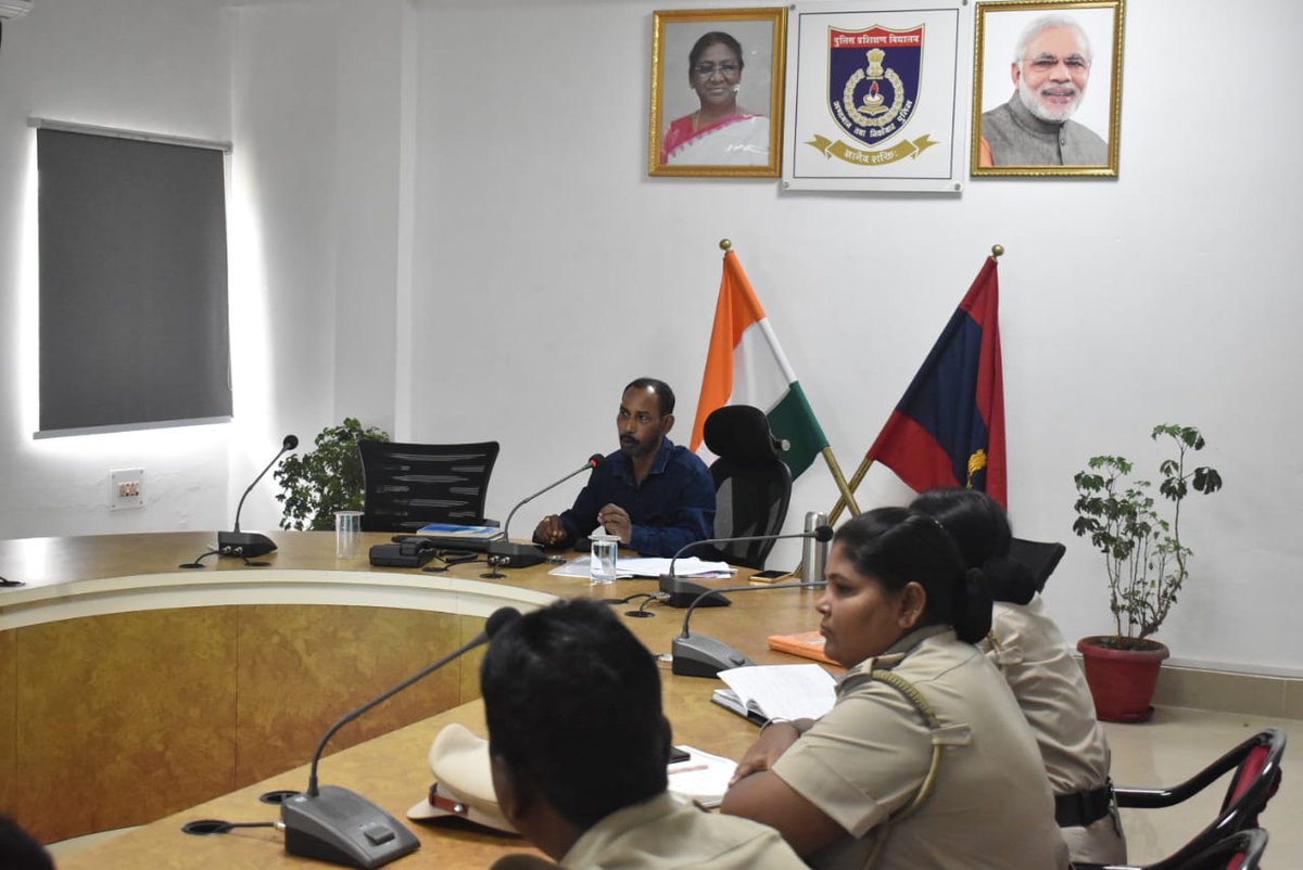AndamanPolice's tweet photo. Empowering our protectors!
#PTSProthrapur held a course on Protection of Jarawa Tribes & A&N Islands PAT Regulation 1956 today,benefiting 24 police personnel(PC to SI). Special thanks to Sh. T. Sebasteen DySP (Retd) & Sh.Pronob Kumar Sircar, AAJVS for their insightful sessions. https://t.co/kK9nSblzmu