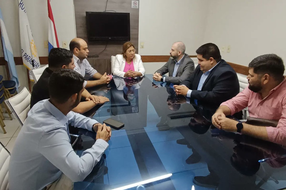 DraLizMeza's tweet photo. Importante reunión con el Candidato a miembro del Consejo de la Magistratura Abg.@BerniEnri
Junto a los compañeros Concejales Departamentales, Municipales, y asesores jurídicos https://t.co/ehVkSZtmQE
