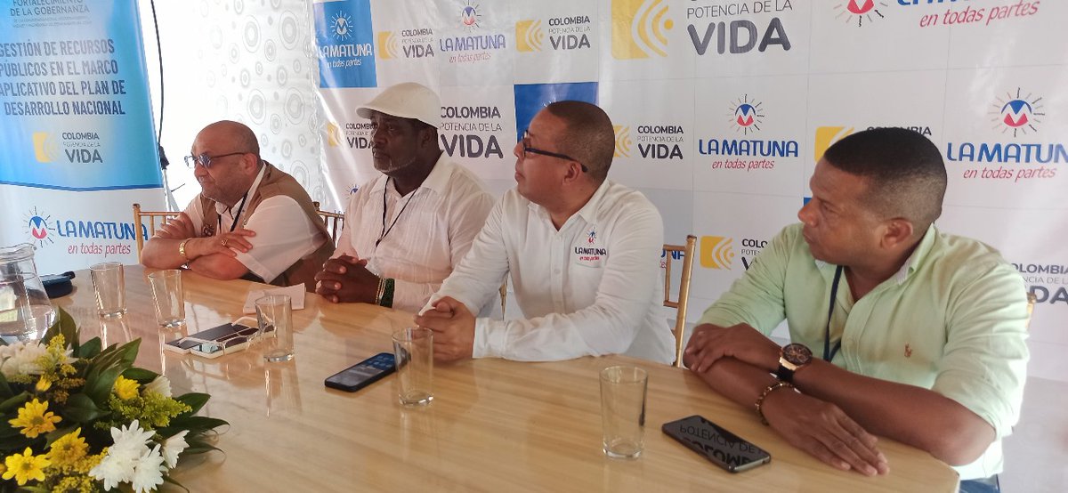 Noticiasya2019's tweet photo. Viceministro de Deporte @CAIguaranCampo anunció la realización de las primeras olimpiadas de las comunidades negras, raizales y palenqueras en el Departamento del Cesar @Asomatuna @MinDeporteCol https://t.co/UJojhV4niD