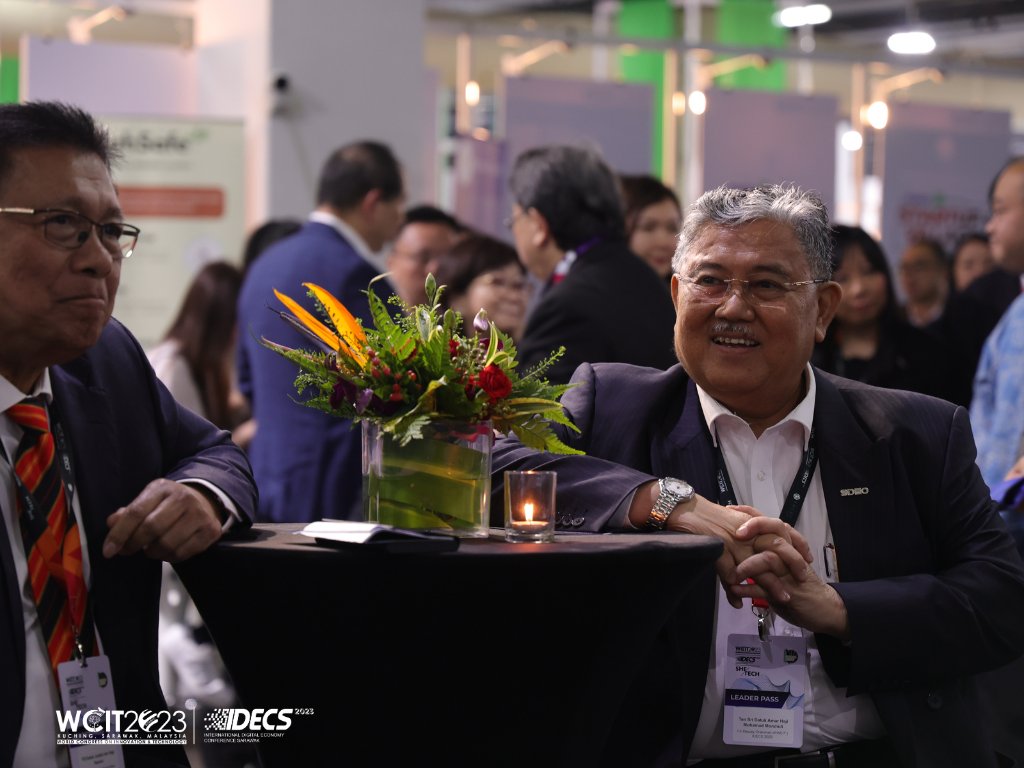 WCITIDECS2023's tweet image. Look forward to more event highlights tomorrow and Day 3!  

#WCITIDECS2023 #WCIT2023 #IDECS2023 #SarawakGovernment #SDEC #SMA #SAINS #DigitalisingSarawak #SarawakDigital #WITSA #PIKOM #BESarawak #Kuching #Sarawak #SarawakMoreToDiscover