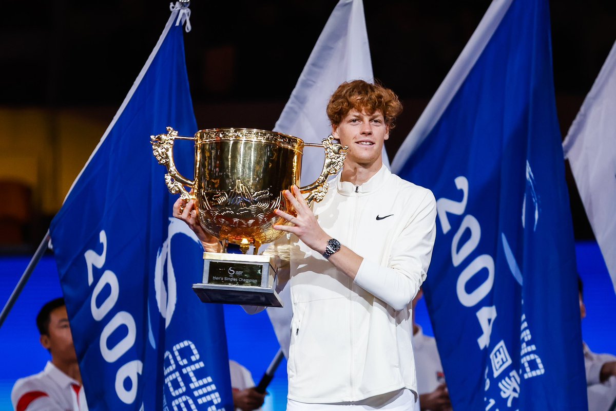 ChinaOpen's tweet photo. Superb! @janniksin @DaniilMedwed 
#2023ChinaOpen https://t.co/Vv4LhiYNns