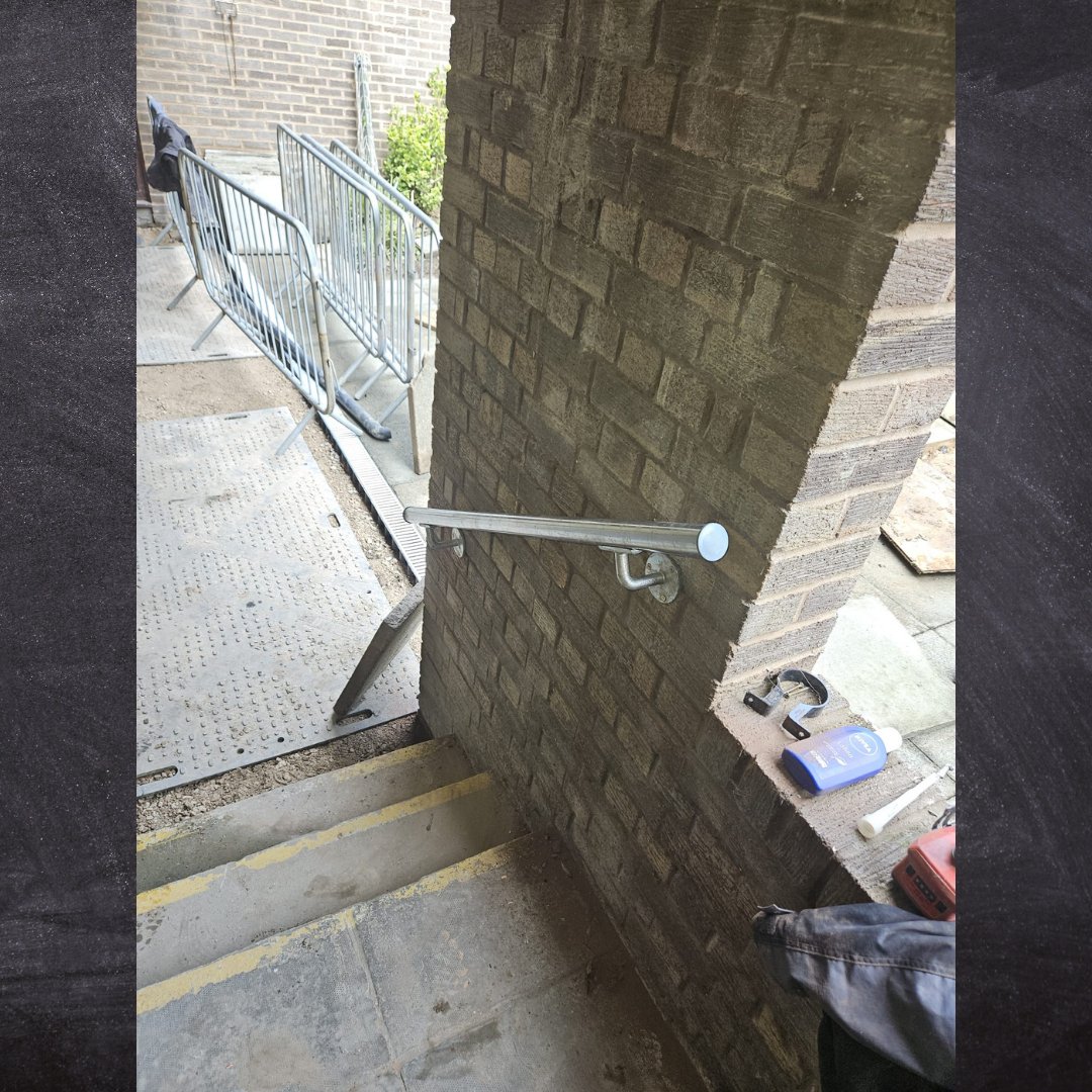 Paving for these flats is almost complete. In the first picture we are raising the path to reduce the number of steps for the residents.

The second photo shows the new galvanised handrail installation.

#interiordesign
#architecture
#realestate
#builder
#house
#construction
#bui