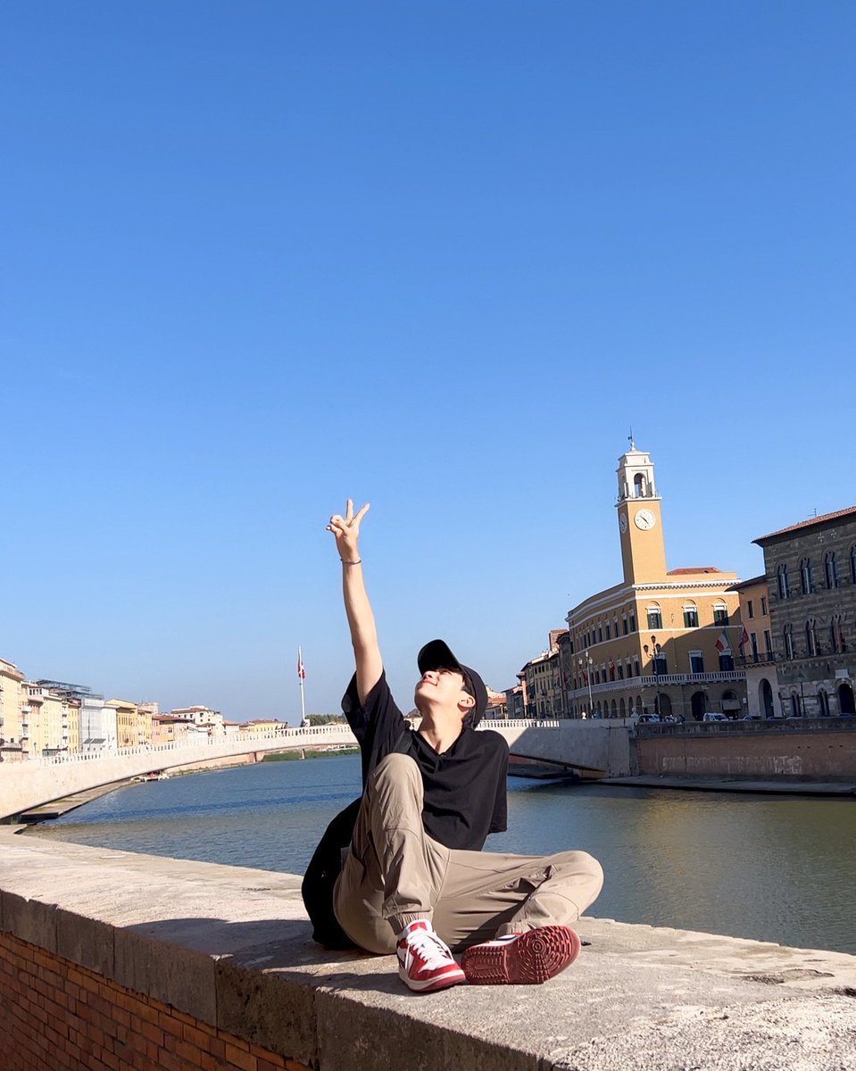 hangrls^^ tweet media