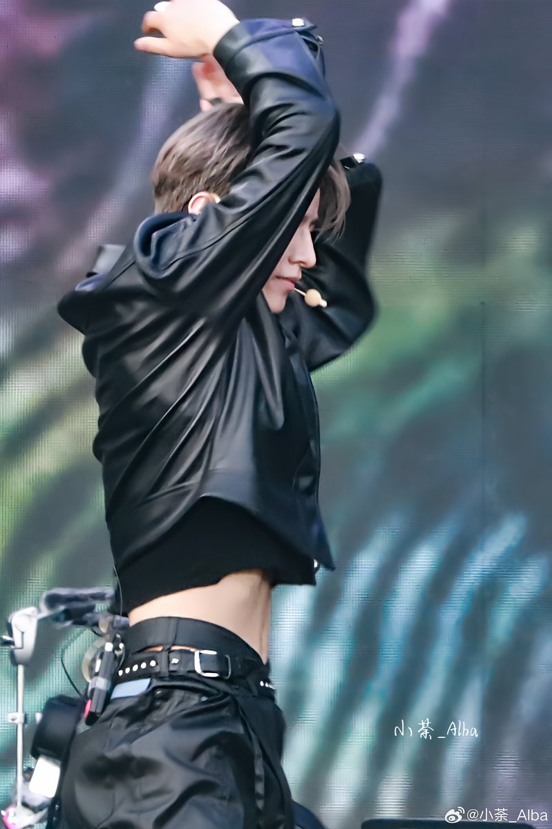 231004 👑 D.N.A. Music &amp; Arts Festival

cr. 小荼_Alba weibo.com/3928723957/Nml…

#LEV1stFestival
#LEVonDNAFest
#王子浩 #LEV
<a href="/LEV_Official_/">LE'V</a> <a href="/LEV_OFFICIAL_JP/">LE'V JAPAN</a>