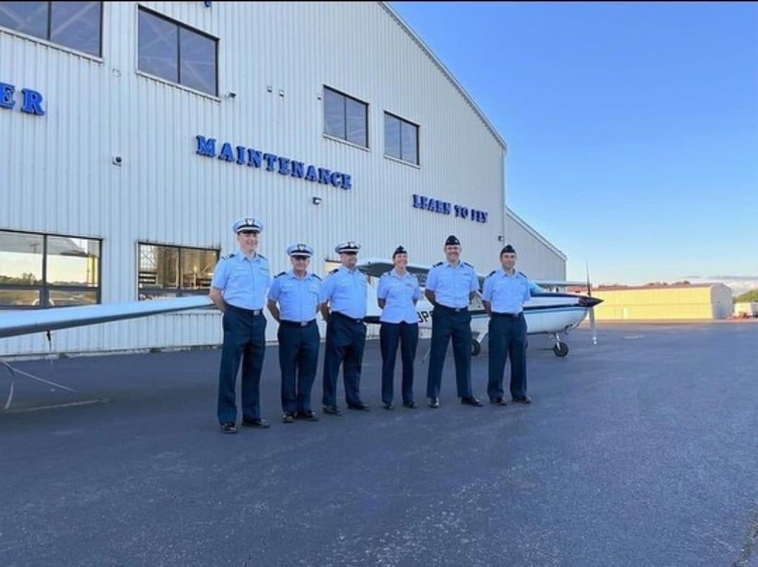 ✈️Pride and ownership!🇺🇸
What does that mean to you?

To the members of Flotilla 14-10-20, USCG Auxiliary Air Station Caldwell in Fairfield, New Jersey, this means taking care of little things around your base of operations.

#uscg #flycoastguard #uscgaux