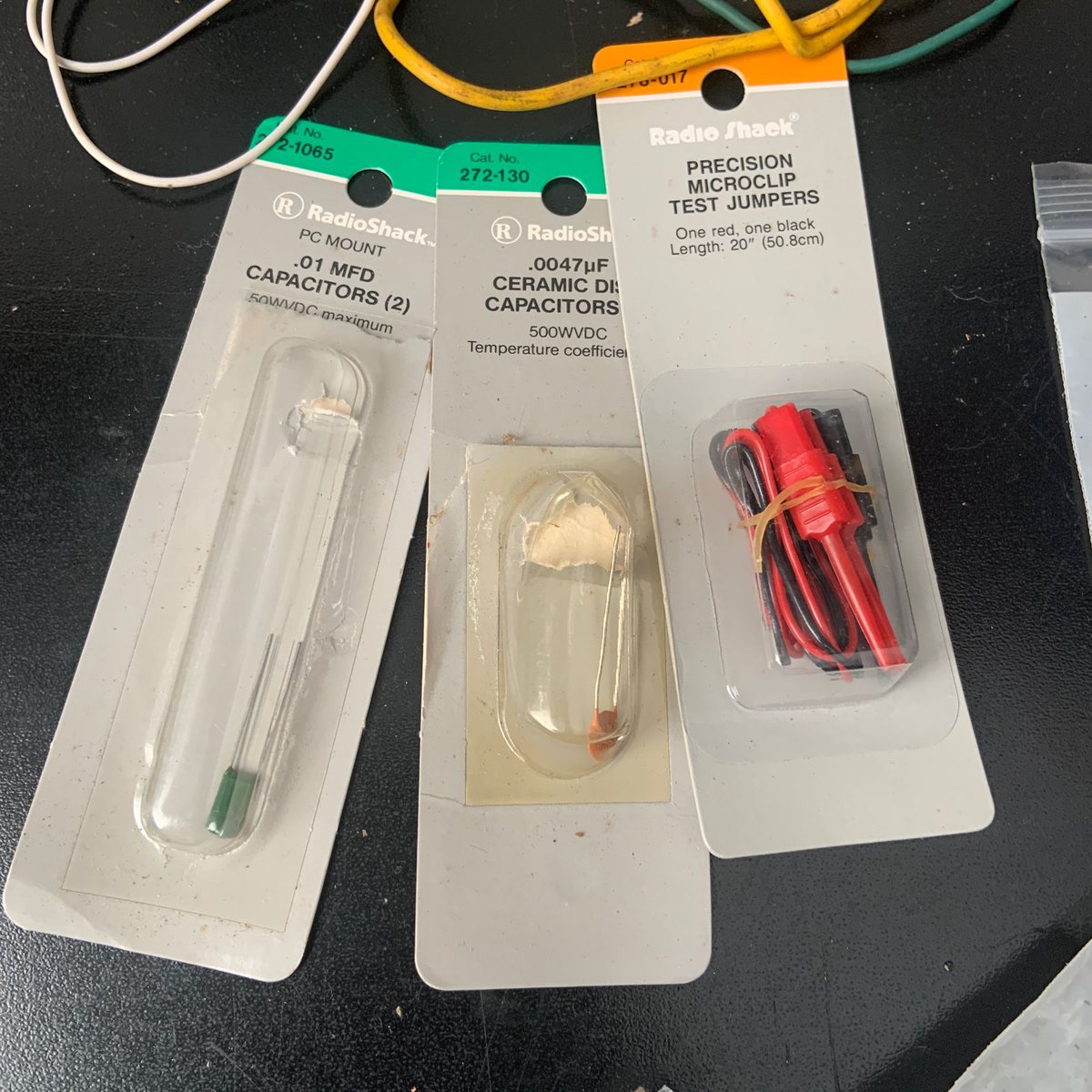 CoCoTheGeek's tweet photo. πVery happy to get this nice lot of parts recycled in. Everything can definitely be reused for the repair shop.
ππΎIβm always looking for connectors, switches, pots, etcβ¦ so this is PERFECT!
#SavedFromTheLandfill #ReuseToReduceWaste #ReuseMatters https://t.co/AYsBnRTJO7