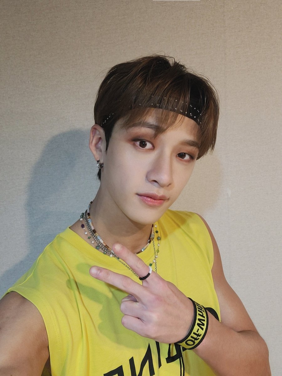 Stray_Kids's tweet image. [스키지기]

🎥Happy Bang Chan Day (D+2)💕 
미공개 사진 도착💌

#HappyBangChanDay
#StrayKids #스트레이키즈
#방찬 #BangChan
#YouMakeStrayKidsStay