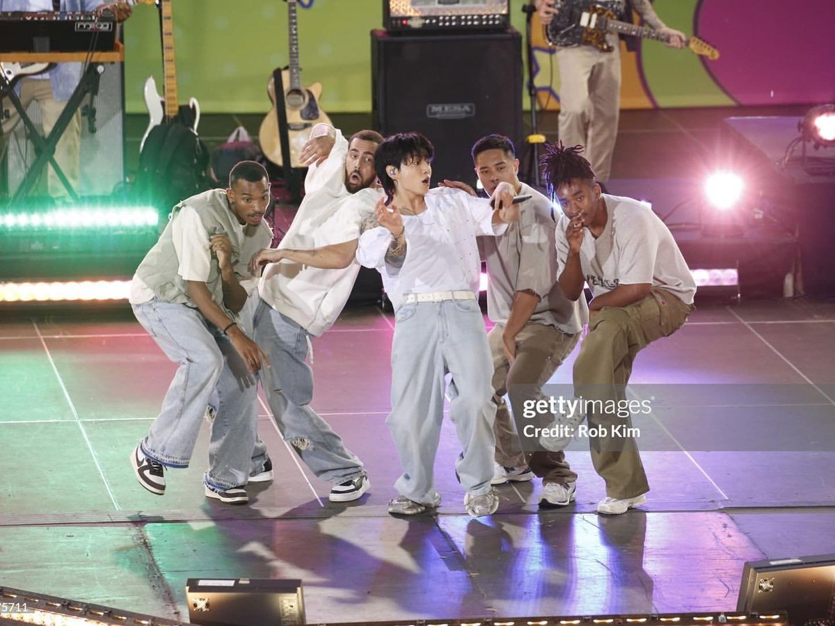 btslinkita's tweet photo. dancer nickjxseph on instagram

👤 Ride or die for my BigHit boys 😤 Over the past few months it’s been amazing to work consistently and closely with Jung Kook and TXT. Been lagging on expressing what things have been like but to keep it short, I’ve said it before and I’ll say it time and time again, I’m extremely proud of these guys and thankful to be performing alongside them. It’s a pleasure to have a front row seat to their ever growing and evolving art :)