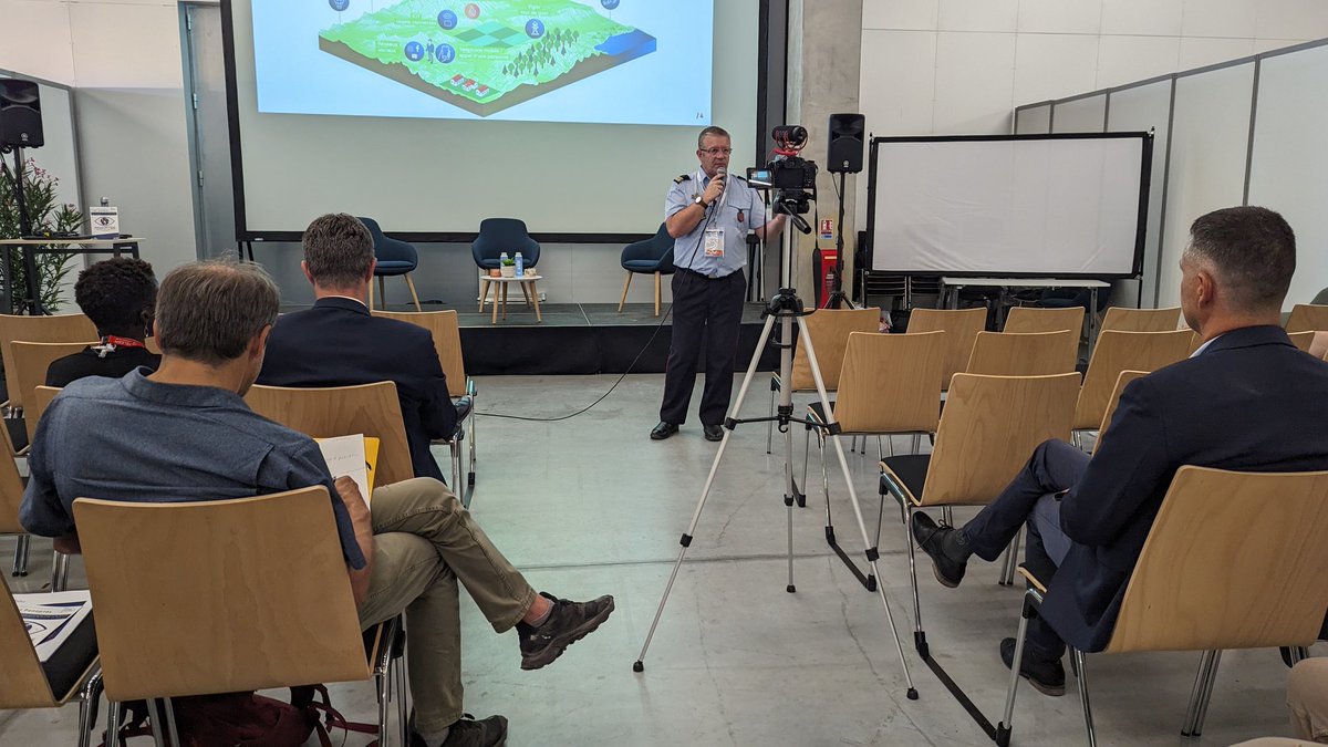 EntenteValabre's tweet photo. Vous ne connaissez pas encore le programme #PANOPTES 
Au @cnspf2023 tout savoir sur l'innovation pour la détection précoce et suivis des feux de forêt avec les solutions caméras, #drones , ballons, #satellites #IA #data... https://t.co/1KH7DyZ3Jz