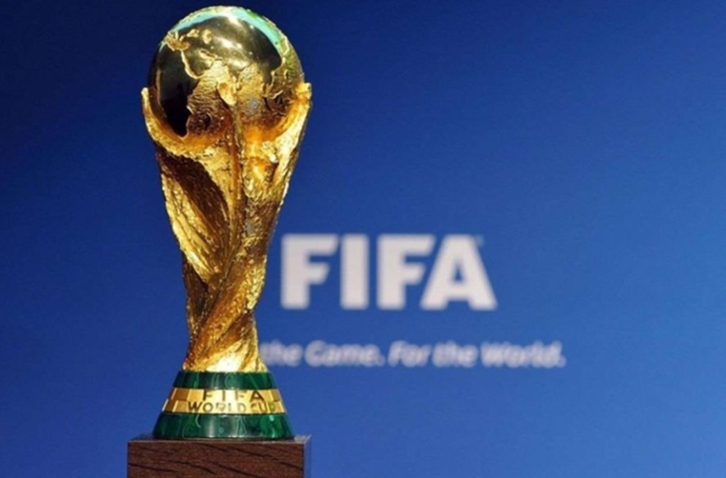 🗺La Coppa del Mondo del 2030, edizione che segnerà il centenario del torneo, inizierà in Sudamerica:
le partite inaugurali si giocheranno in Uruguay, Argentina e Paraguay.

Poi si volerà in Marocco, Spagna e Portogallo.

Per la prima volta il Mondiale si svolgerà in 3 continenti