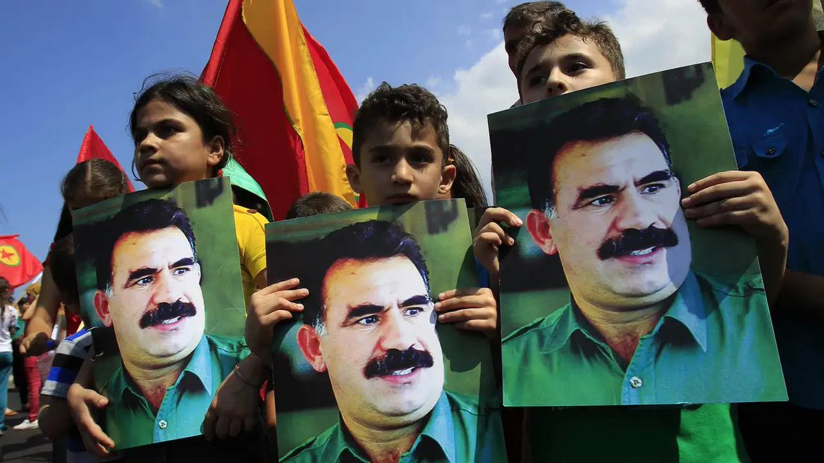 KCDK-E, Kürt Halk Önderi Abdullah Öcalan’a yönelik uluslararası komplonun yıldönümünde TJK-E öncülüğünde 7-8 Ekim tarihleri arasında gerçekleştirilecek eylemlere katılım çağırıyor #AbdullahÖcalan