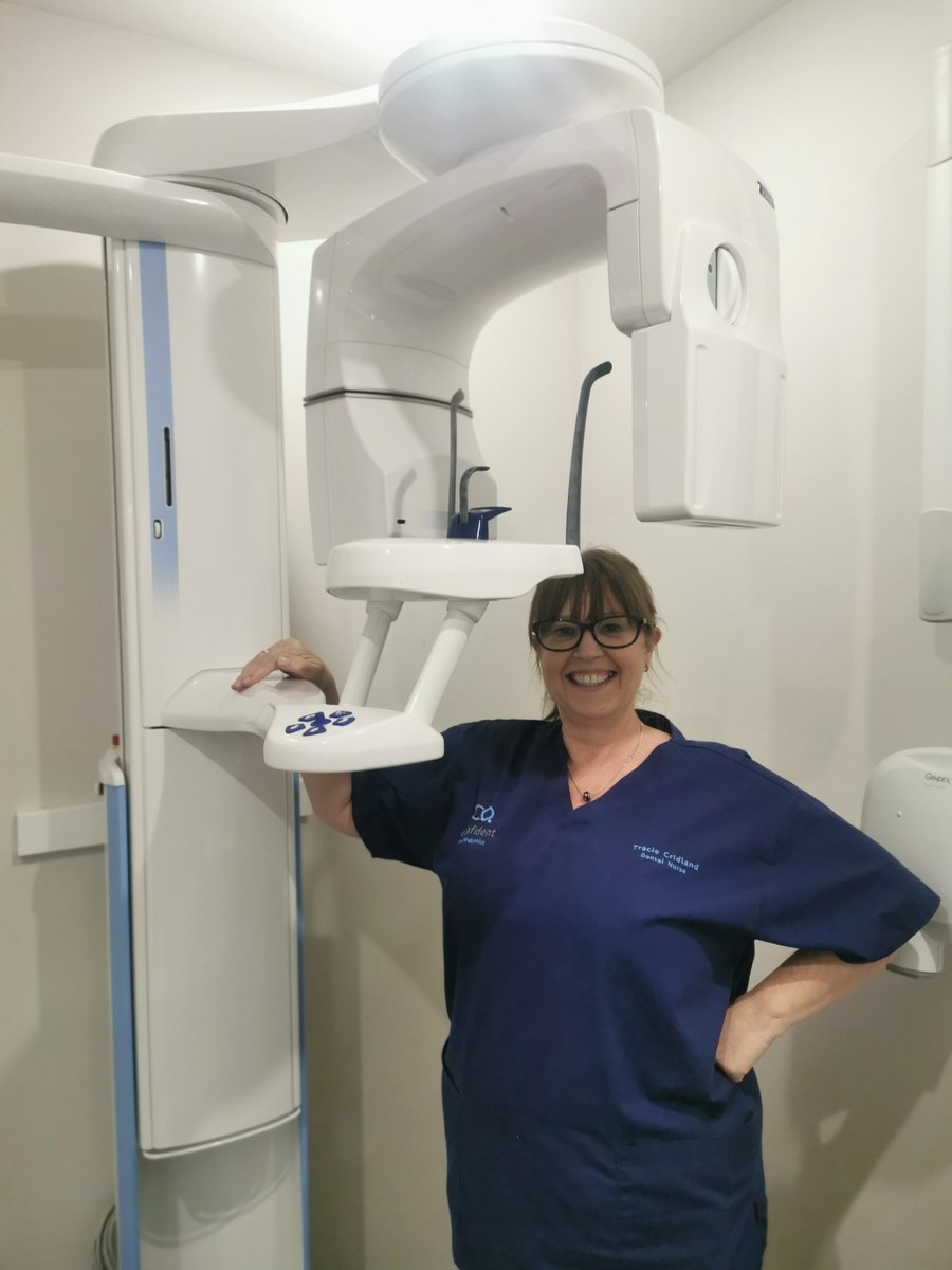 ConfidentOrtho's tweet photo. 🎉 Guess what?! Tracie has passed her radiography exam! 🍾 Although we might need a step stool... The machine is still a 'tad' taller than she is 😂 Congratulations, Tracie! 👩‍🎓 #shortygotskills https://t.co/pMj5ahprBg