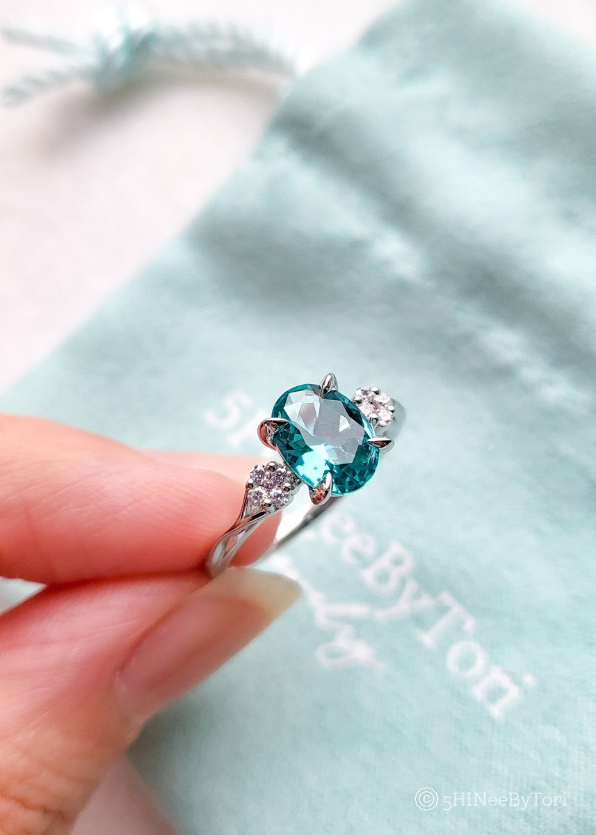5HINeeByTori's tweet photo. Matching 🩵
This is not everything.. There's more to come ^^
P.s The necklace will be sold with 1 pendant, but you can buy both if you'd like. I like to wear both! 😍
#SHINee #Taemin #Jonghyun #Onew #Key #Minho #jewelry #ring #SHINeejewelry #SHINeemerch #SHINeegoods #SmallBusiness #jewelrydesign #engagementring #tourmaline #jewelrydesigner