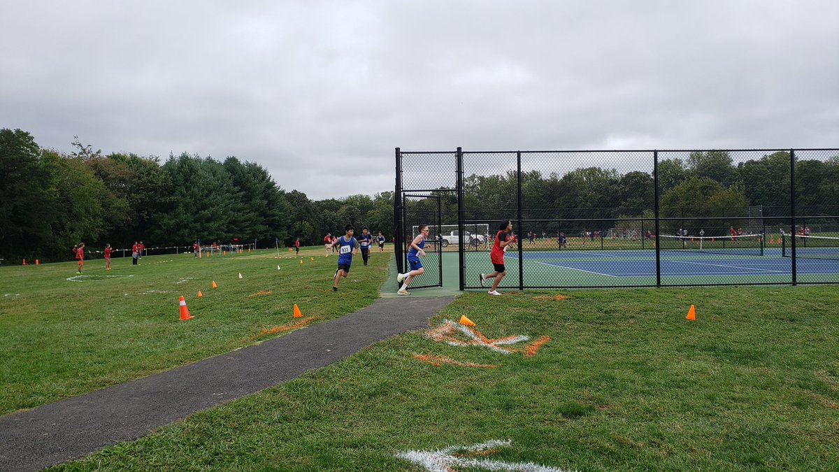 OpenNotion's tweet image. Congratulations to the @kilmercougars boys on winning the inaugural @fcpsnews middle school cross country meet! 

Loved seeing this new program in action on Saturday morning! Kudos all around.