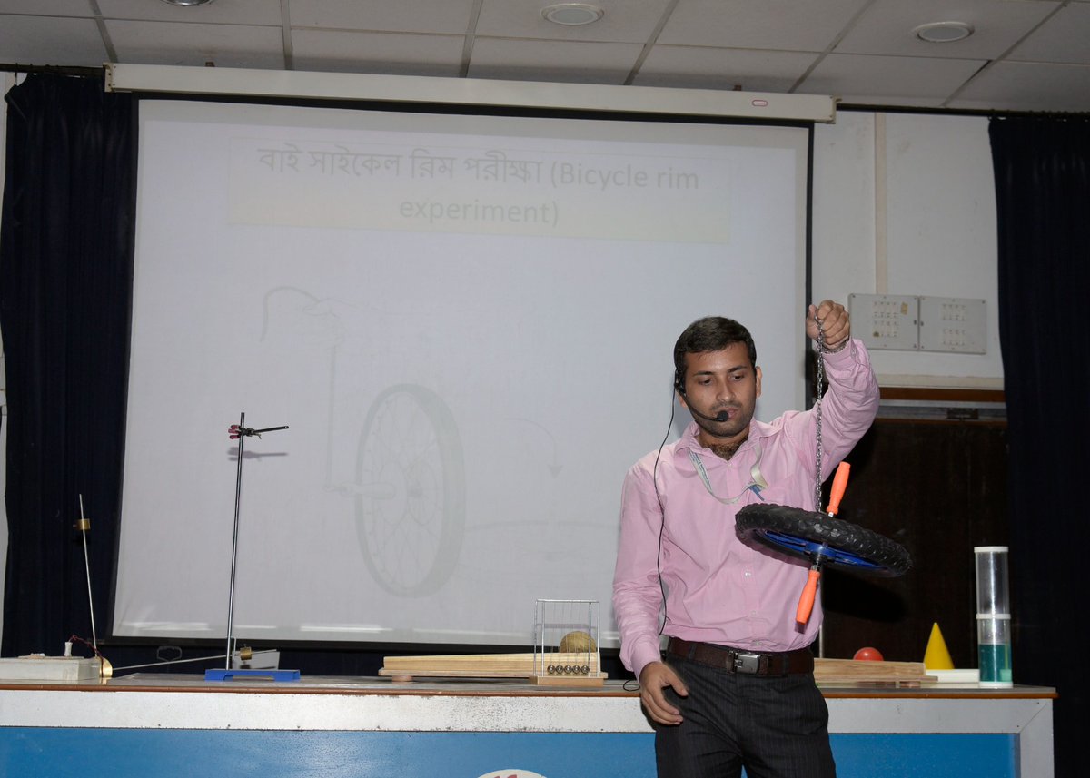 BITMKolkata's tweet image. #ScienceDemonstrationLecture for students on ROTATIONAL DYNAMICS at @BITMKolkata , a Unit of @ncsmgoi , @MinOfCultureGoI - on October 04, 2023.

#AzadiKaAmritMahotsav