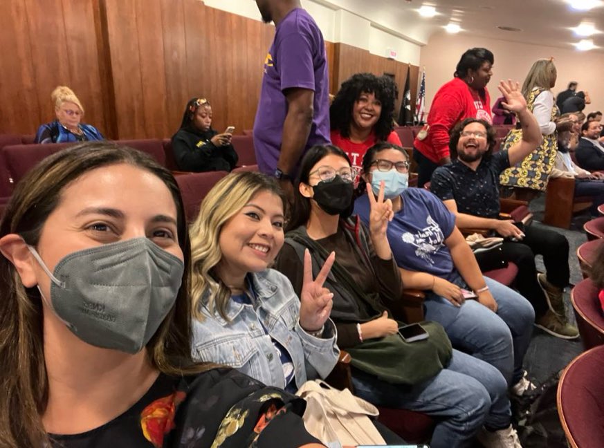 We’re at City Hall this morning for a vote on an ordinance for the creation of a working group on mental health resources to create framework for #TreatmentNotTrauma. We also know the impact mental health has on those experiencing houselessness, it’s time to #BringChicagoHome!
