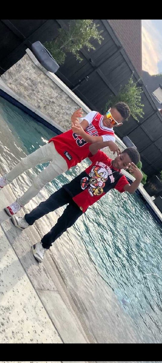 BFlocka5's tweet photo. My Youngest Son and his Homie on his Homie BDay #wooop https://t.co/lIaGho0VQc