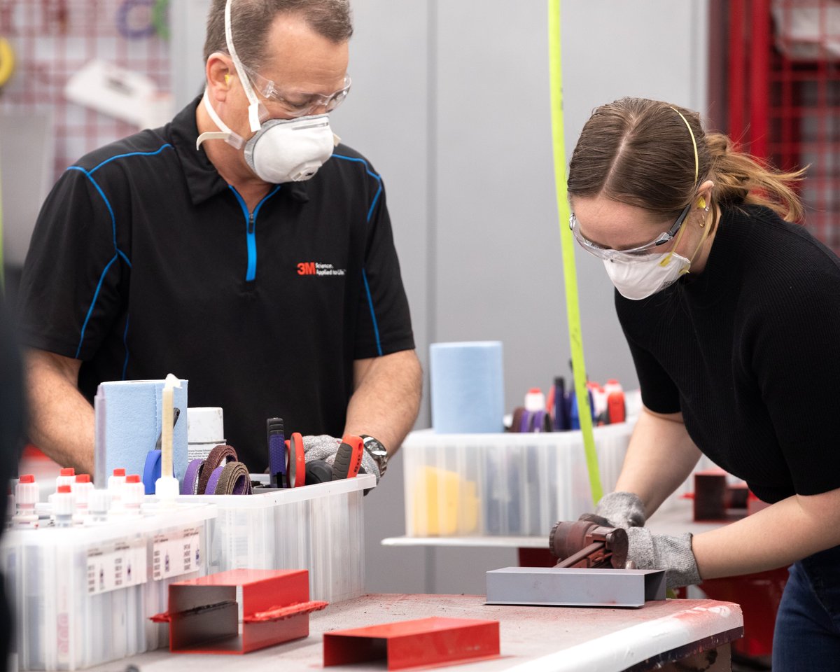 Develop the skills to stay ahead. 💥 Register for one of our hands-on training courses at the 3M Skills Development Center. Choose from Body Repair, Paint Prep & Refinish, or Instructor Training. Learn more here: go.3M.com/4TSV #3mcollision #collisionrepair