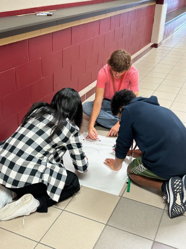 212_math's tweet image. Algebraic Reasoning students working on a CTG activity reviewing key features of graphs! #mathletes #mathstudents #spiritof212 #cfisdmath #cfisdspirit @cywoods212 @cyfairisd