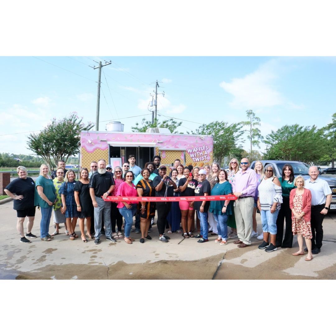 EtechGS's tweet image. #SupportingLocalBusiness
The Etech Team had a great time supporting our new friends - Waffles with a Twist. Thank you, Brianna Price and Roti Ware, for attending and representing Etech! #remarkable