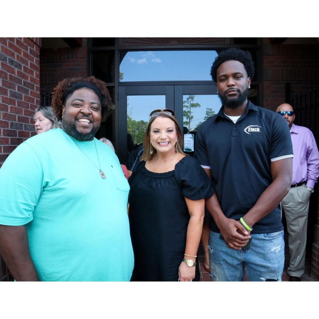EtechGS's tweet image. #SupportingLocalBusiness
The Etech Team had a great time supporting our new friends - Waffles with a Twist. Thank you, Brianna Price and Roti Ware, for attending and representing Etech! #remarkable