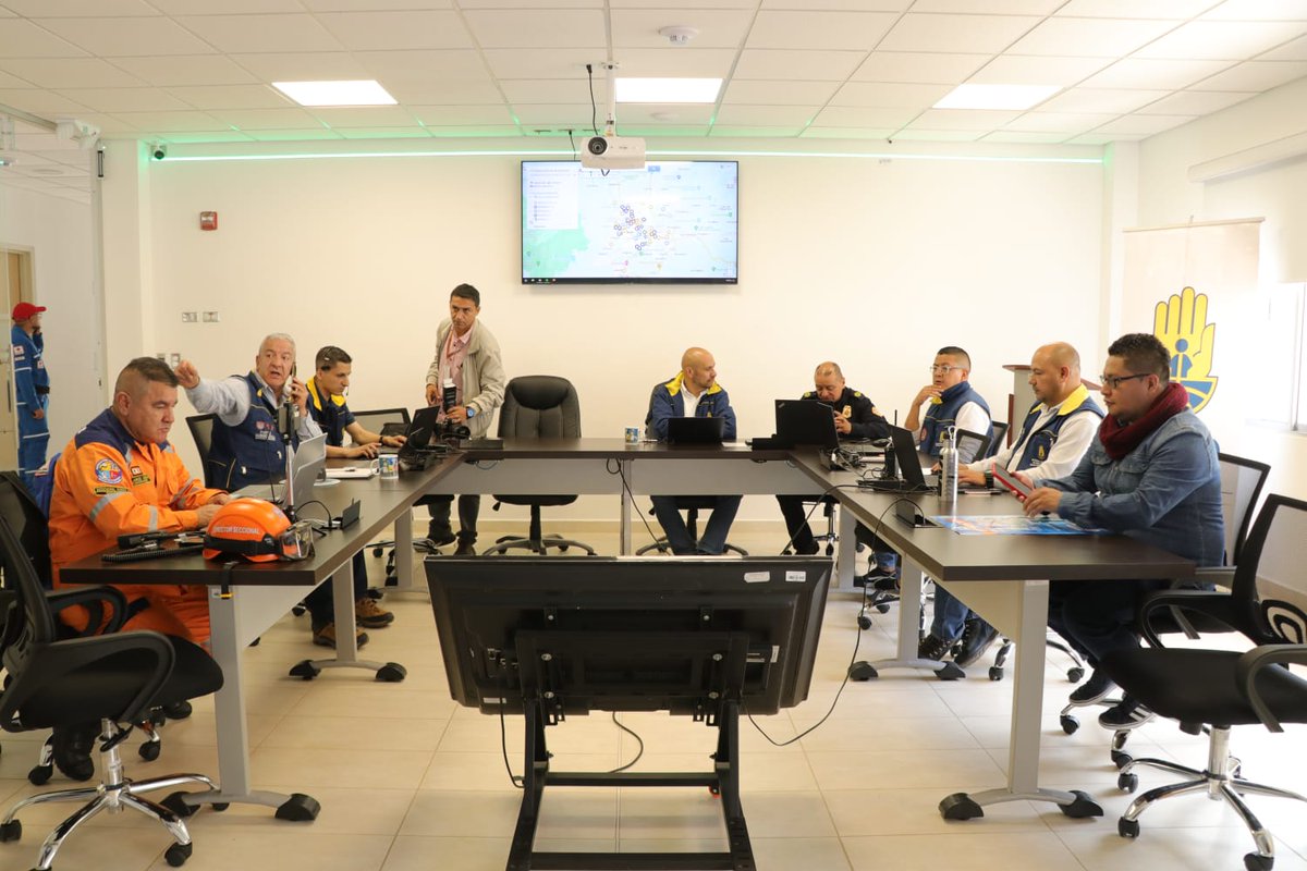 DGRDPasto's tweet photo. #AEstaHora #13SimulacroPasto #LaGranCapital más preparada. https://t.co/ZvPMTHbLgx
@alcaldiapasto

@GERMANCHAMORRO1
@bomberospasto
@UNGRD
@Empopasto
@PoliciaPasto
@claudiaortegas
@PastoPositiva
@FHSP_Pasto
@paulocesarpaz https://t.co/yASYnHP91F
