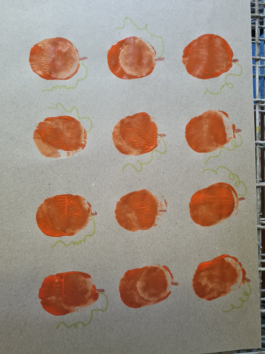 littleacorns_bc's tweet photo. @GilberdykeRocks the children have had fun creating their own pumpkin patches using a bun tin. https://t.co/byMbg5pLr4