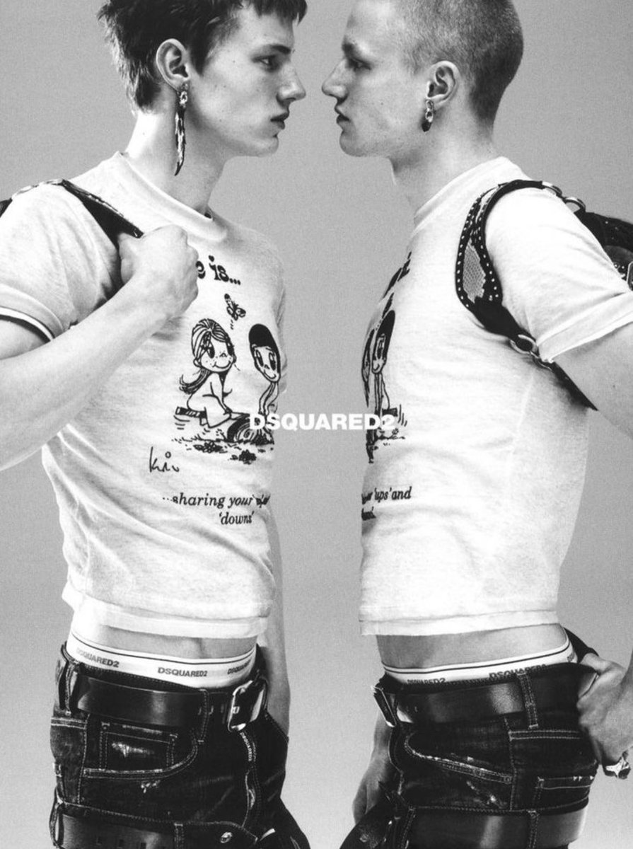 FinalBlow_Chi's tweet photo. Dsquared2 AW20 https://t.co/5LCbAREBBV