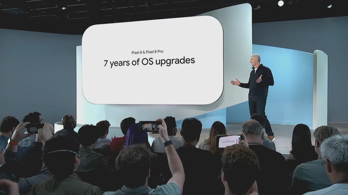 leiva_dev's tweet image. So it was true!! 👏👏

That&apos;s really awesome, 7 years of OS upgrades, which put them directly in fight with the 7 years that iPhones already offer.