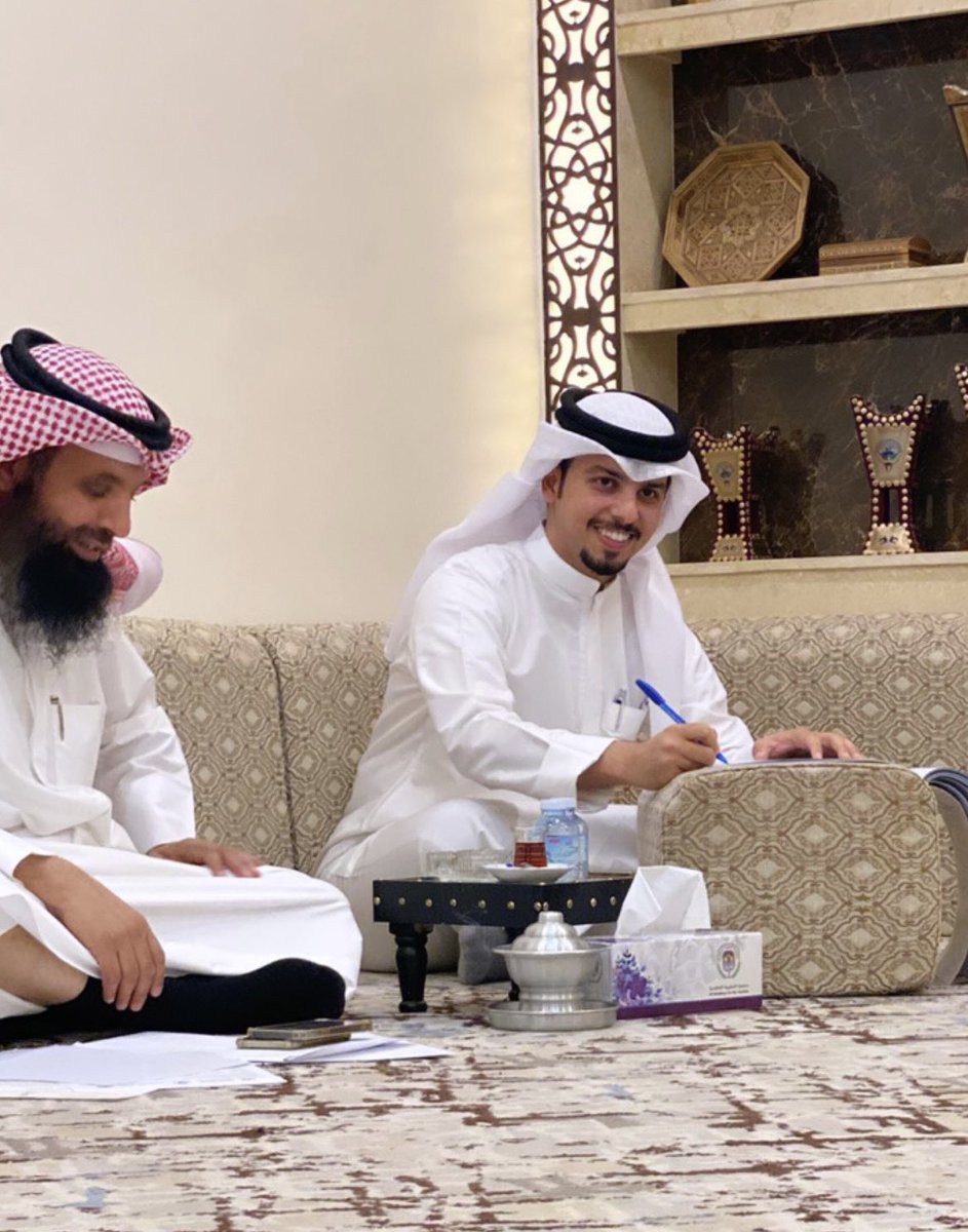 ﴿ وَمِنْ آيَاتِهِ أَنْ خَلَقَ لَكُم مِّنْ أَنفُسِكُمْ أَزْوَاجًا ﴾ 
الحمدلله الذي بنعمته تتم الصالحات 
تم بحمد الله وفضله "عقد قراني"
سائلاً المولىٰ عز وجل لي ولكم التوفيق والبركة 
اخوكم / فايز ناصر الهيّن المطيري