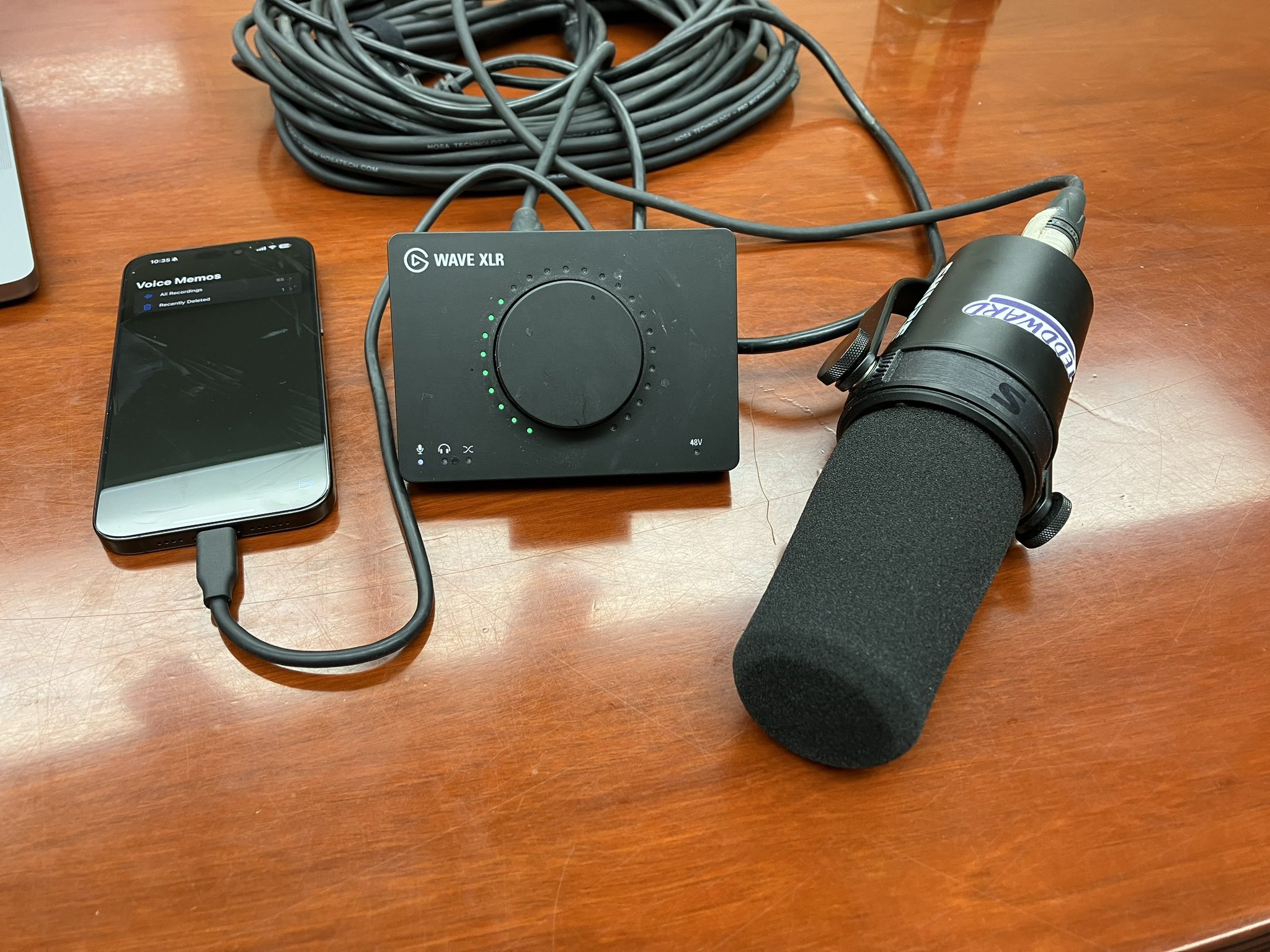 Teddward on X: You can plug an @elgato Wave XLR into an iPhone 15 Pro and  it works flawlessly  / X