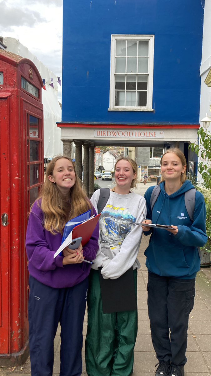 NHS_Humanities's tweet photo. NHS geographers enjoying their Totnes fieldwork https://t.co/9aFTDaDYOG