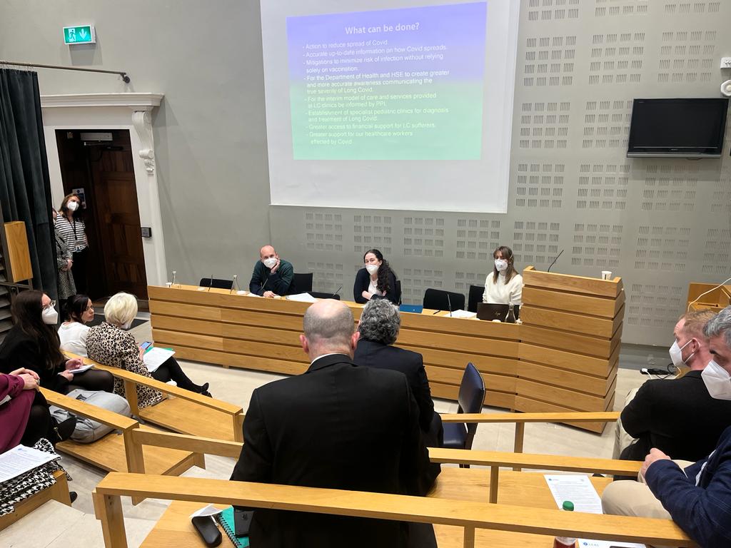 Really pleased with the interest & engagement today at the #LongCovid briefing today in the Dail. A huge thank you to @paulmurphy_TD for organising this opportunity for us. So proud of our team here at LCAI. Pictured @SarahOC_MECFS (also of @LongCovidKids) & @grainnekellyirl