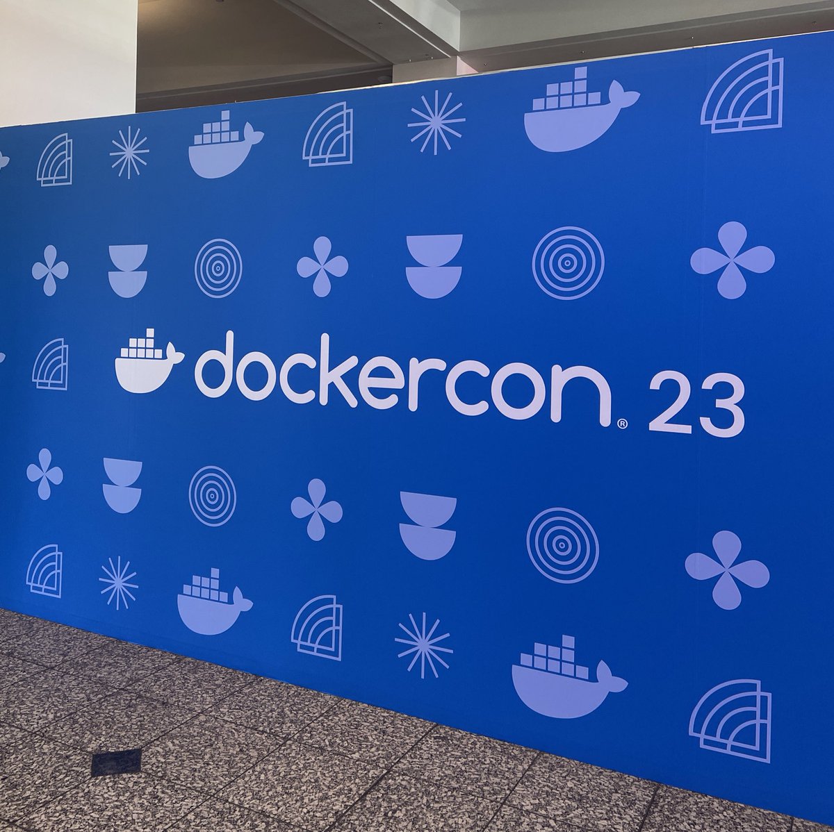 pauldotyu's tweet image. Attending #DockerCon23 in LA today 😎🌴 

Looking forward to seeing talks by my teammates @JorgeArteiro and @vrapolinario