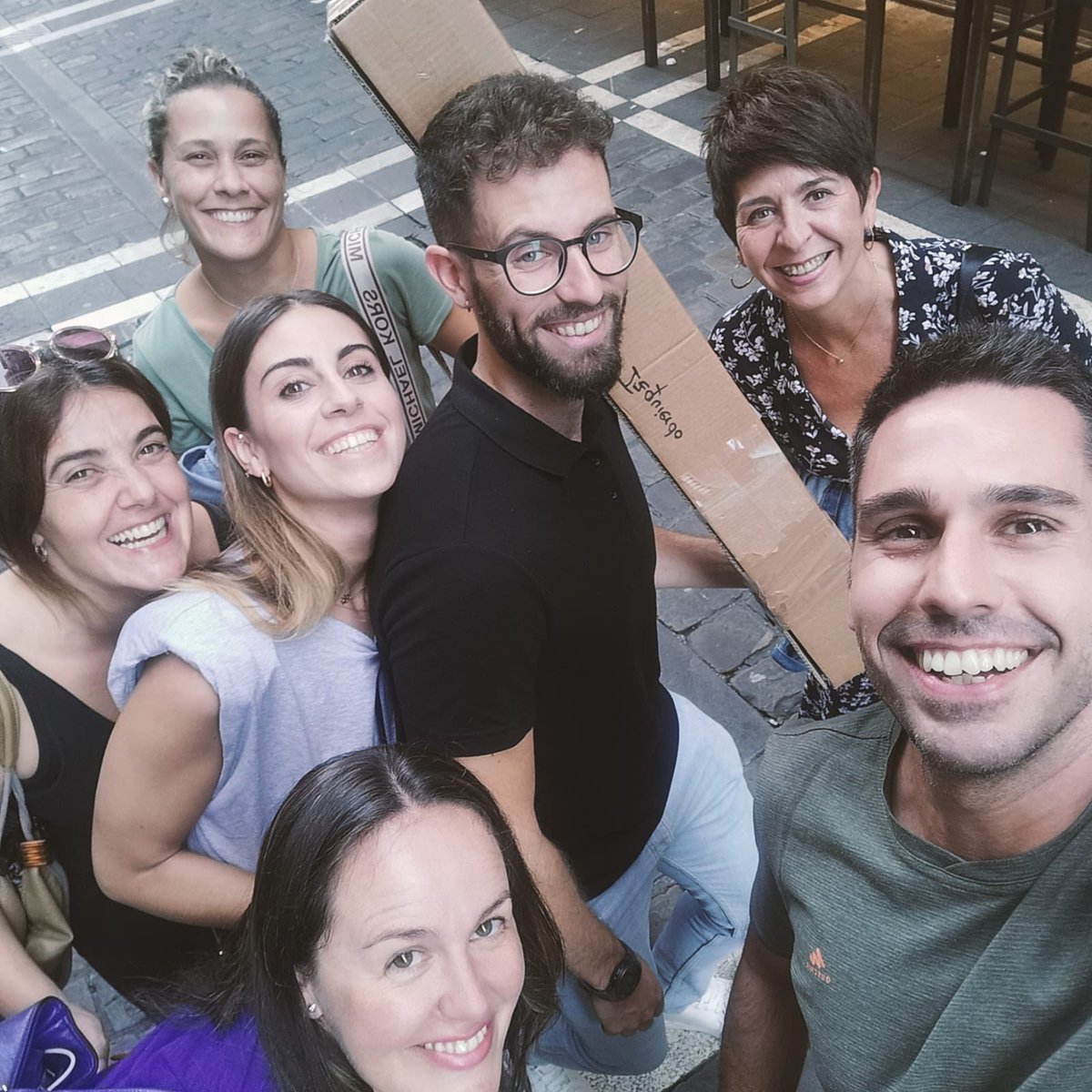marian (@macolli08) on Twitter photo Nuestros compañeros ya están en Pamplona presentando sus trabajos <a href="/aseedar_td/">aseedar.td</a> <a href="/GVAclinic/">Hospital Clínic de València</a> #enfermeriavisible #pedazodepósters Nuestros compañeros ya están en Pamplona presentando sus trabajos <a href="/aseedar_td/">aseedar.td</a> <a href="/GVAclinic/">Hospital Clínic de València</a> #enfermeriavisible #pedazodepósters