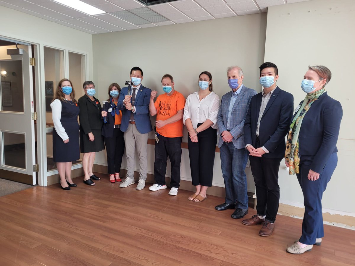 StanChoMPP's tweet photo. Construction is underway to expand The Elliot Long-Term Care in #Guelph to build a more modernized 114 bed home.

This home is part of a campus of care to connect residents with local resources and support as they continue to age with dignity and respect.

#PayingItBack https://t.co/E2SyWEUgjR