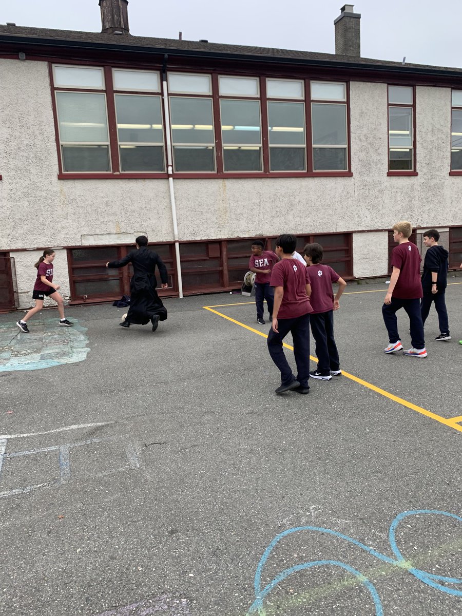 SFASchoolVan's tweet photo. It’s always fun when father Lucca visits SFA! Grade 6 loved having a new player for soccer! https://t.co/SoLkMqqte8