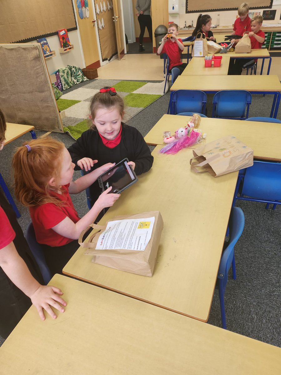 Mrs Evans tweet media