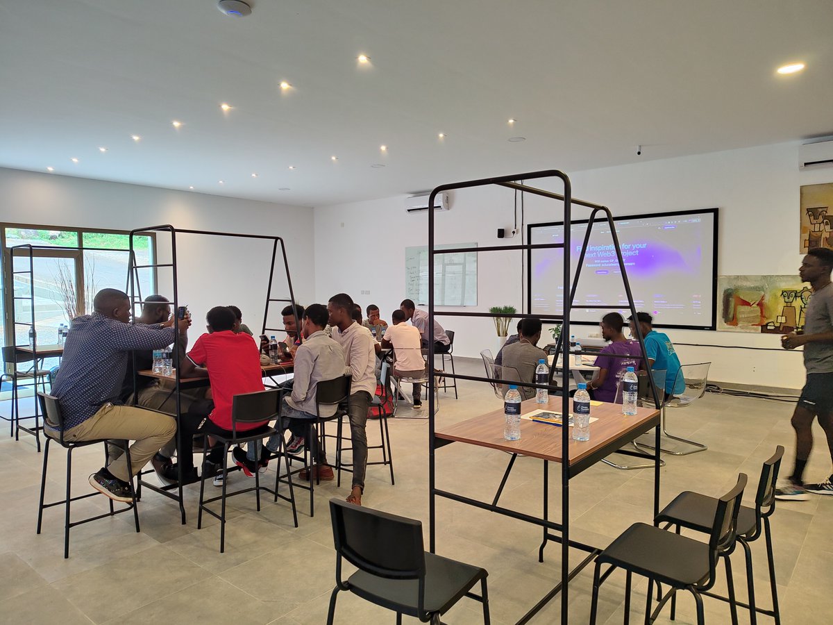 ChristexFndn's tweet photo. GM! from our #SolanaHyperdrive office hours #OPOS🔥 https://t.co/IYEyGqCG3W