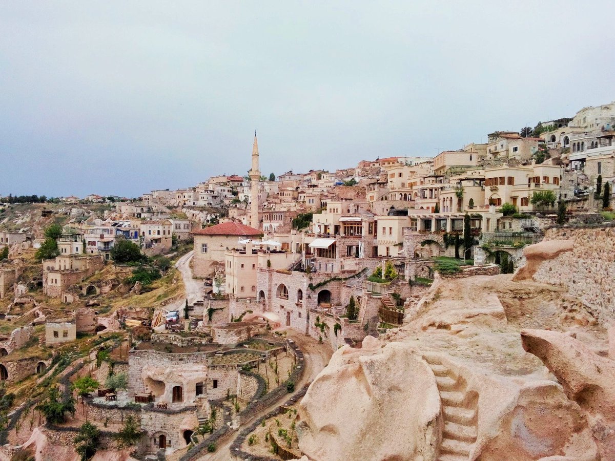 Aşk kaybettiğinde değil, vazgeçtiğin de biter.
.
.
#ask #nevsehir #Mersin #gundem #soz #siir #canyucel #cemalsureyya #yasam