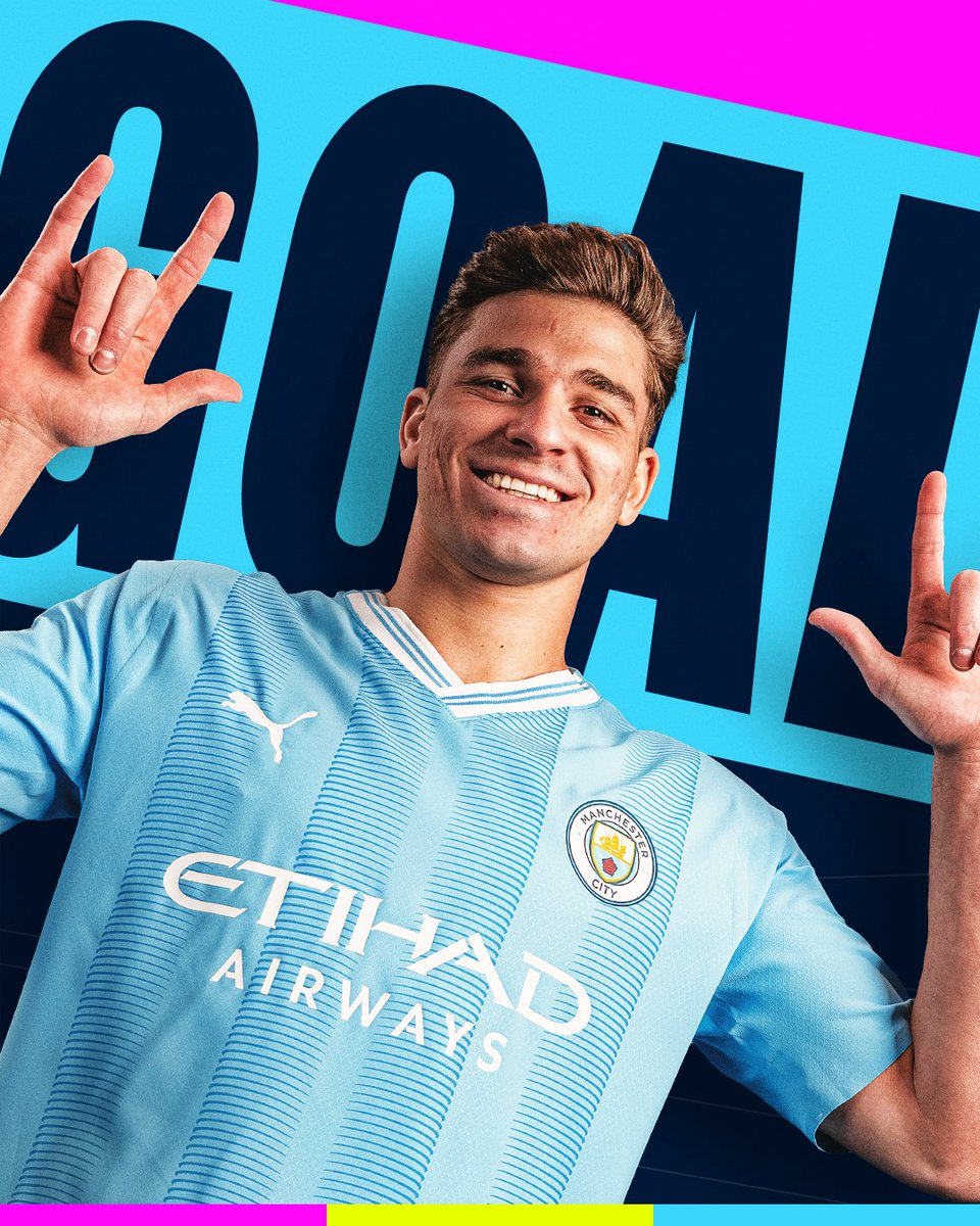 ManCity's tweet photo. JULIAAAAAN!!! 🔥

⚪ 1-2 🔵 #ManCity https://t.co/VnRaCW16Rk