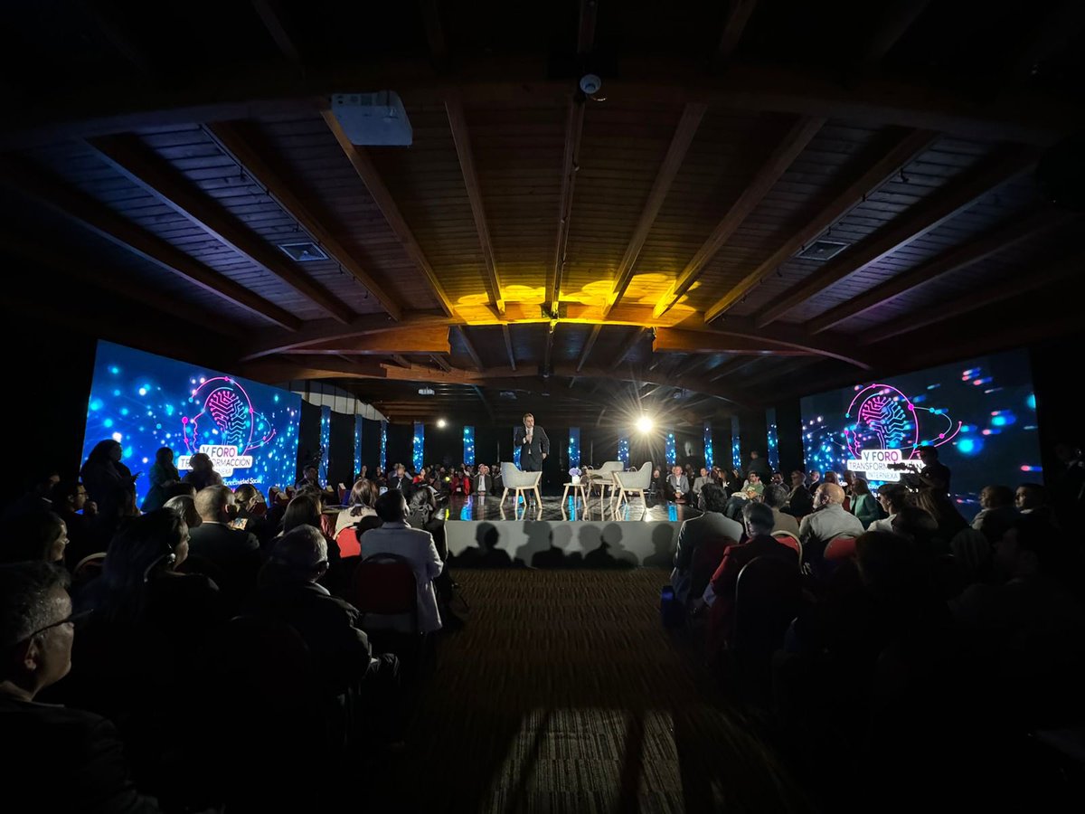 MauricioLizcano's tweet image. En la instalación de la V versión del Foro #TransformAcción de Intenerxa expliqué la ruta de la conectividad para lograr la meta de llevar Internet al 85% de los colombianos. 

Con el plan con Internexa empresa de @ISAConexiones, se conectará al Pacífico colombiano y el Urabá