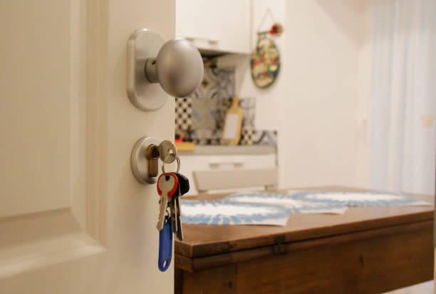 SimplyWired's tweet photo. Do you have any unique security measures in place at your home? https://t.co/eZh57tMXCy