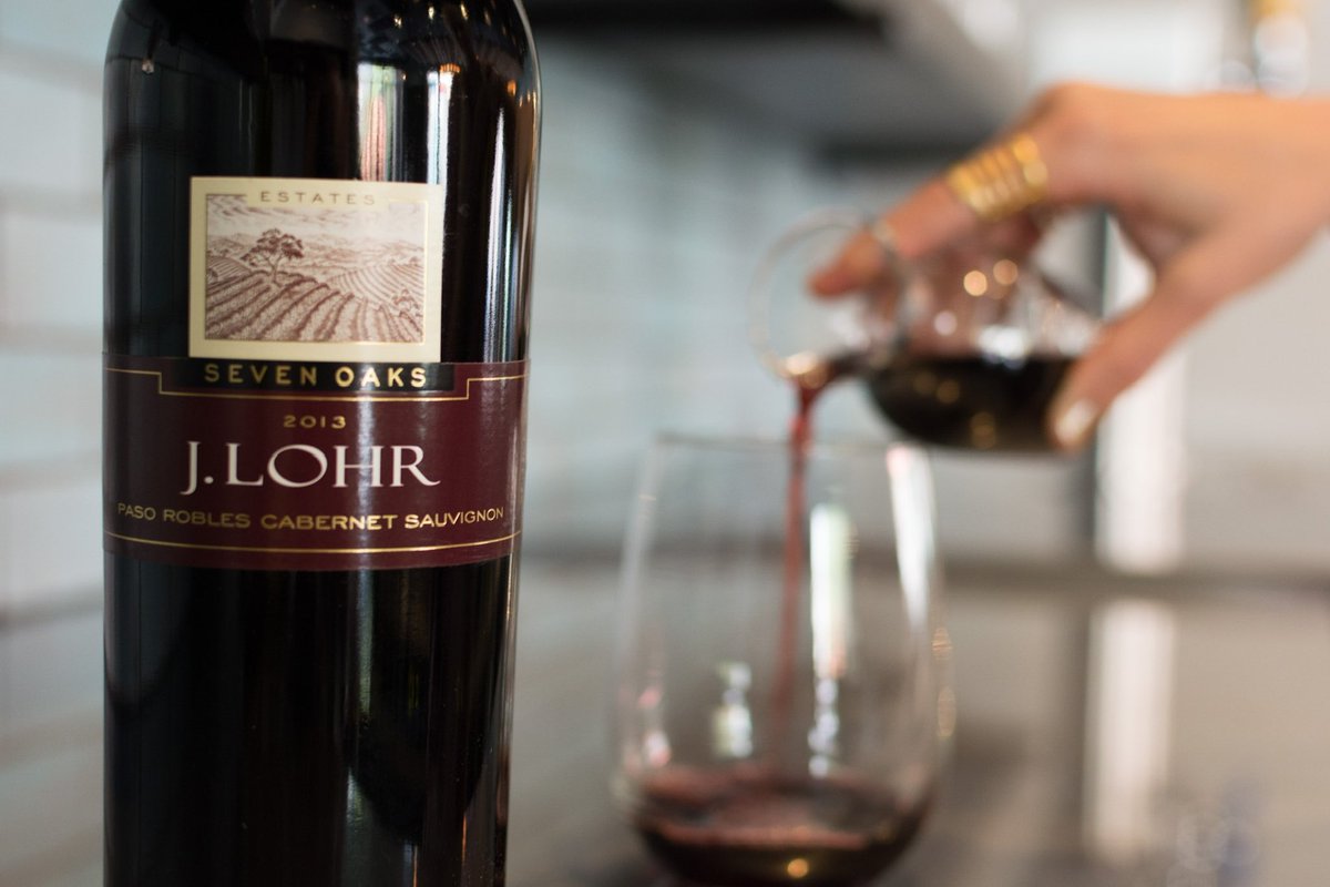Wine Wednesday🍷 Half off wine all day!

Try out Cabernet Sauvignon
J.LOHR Paso Robles, CA (Palos verdes location only) big, juicy red-fruit flavors infuse the palate while softly textured tannins lead to a long, gratifying finish. 

#winewednesday🍷