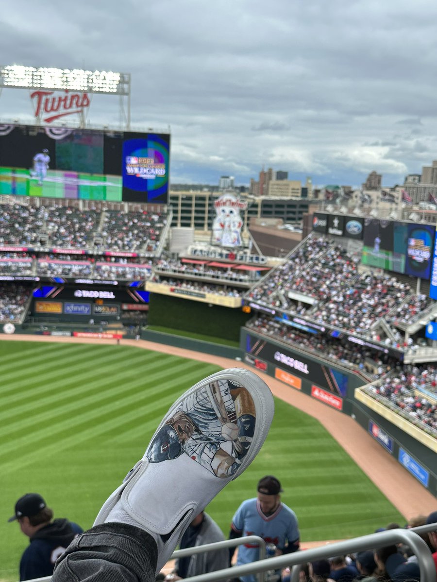 theMauchOne's tweet photo. @Twins  Can Joe Mauer sign my shoes ✍🏻 https://t.co/ySsdEmfY8D