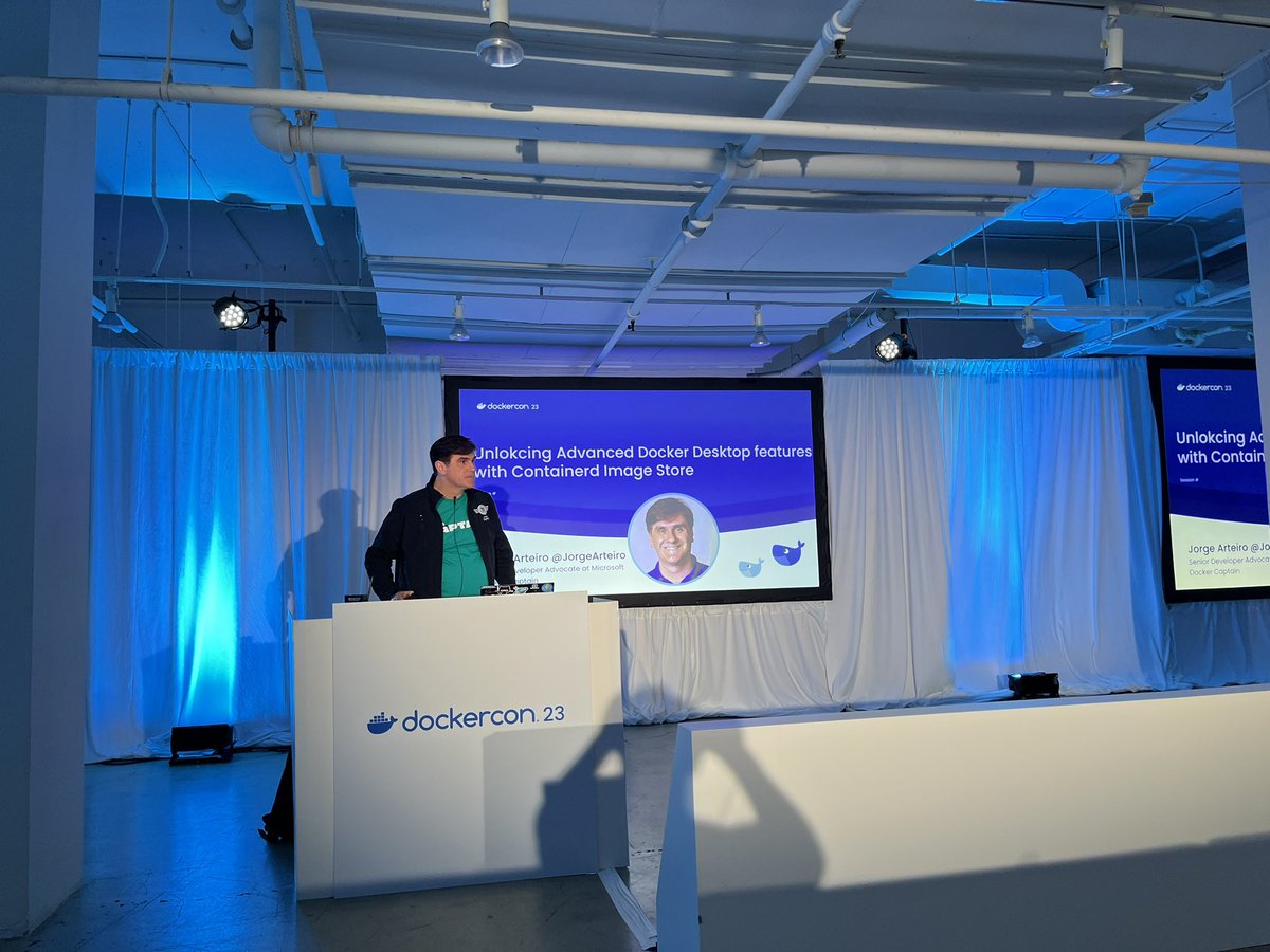 AngelBorroy's tweet photo. Everything ready for Containerd Image Store in Docker Desktop with @JorgeArteiro at #DockerCon2023 https://t.co/Ex4mjhHx9t